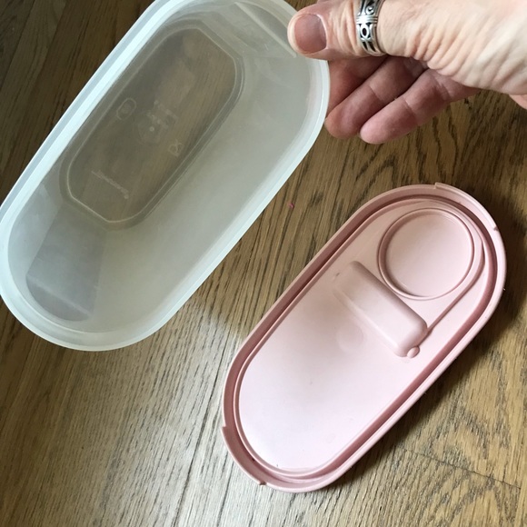 Tupperware vintage modular mates storage container with lid that flips open. - Picture 4 of 8